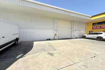 Warehouse Only Airport Oaks | 783m2