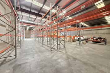 Warehouse Only Airport Oaks | 783m2