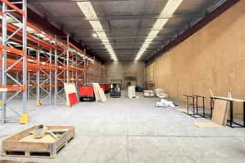 Warehouse Only Airport Oaks | 783m2