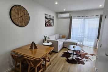 4 Creekside Way, Flat Bush