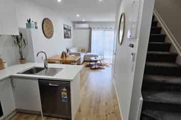 4 Creekside Way, Flat Bush