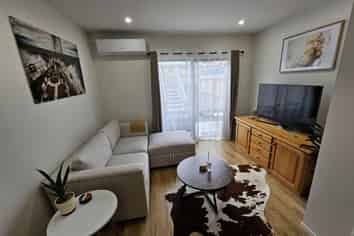 4 Creekside Way, Flat Bush