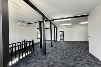 Level 1 Road Front Office on Dominion Rd | 113 m2