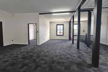 Level 1 Road Front Office on Dominion Rd | 113 m2