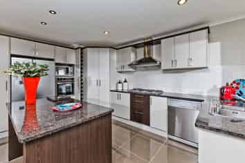 4 Galbraith Greens, Silverdale