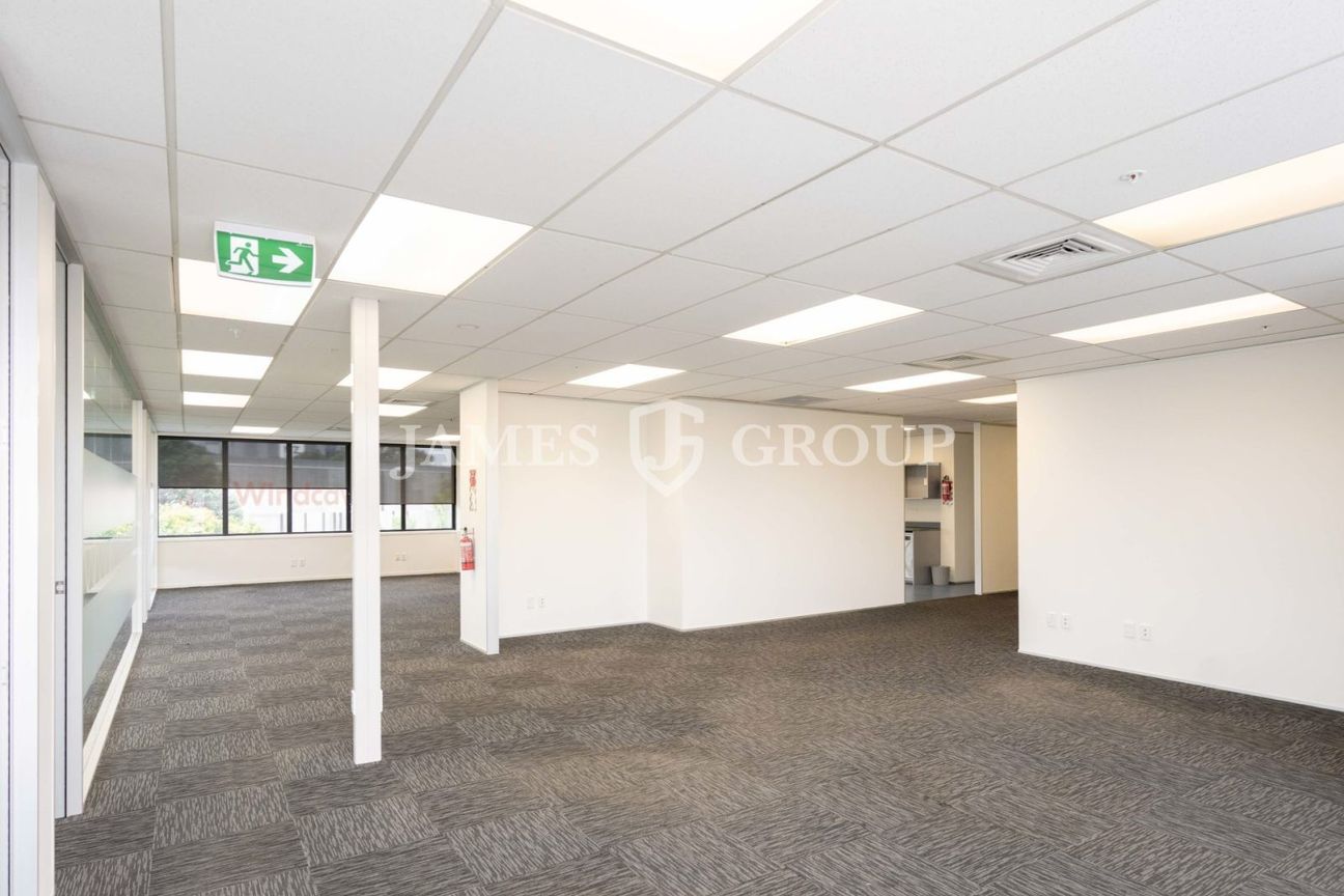 WELL-PRESENTED ELLERSLIE OFFICE SPACE FOR LEASE - Fler