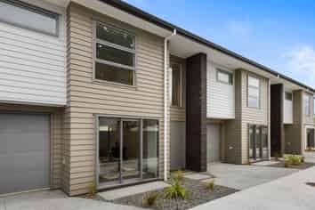 100B Point England Road, Point England