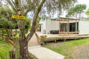 301 Riverhead Road, Riverhead