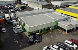 Multiple Uses – Warehouse, Office or Showroom