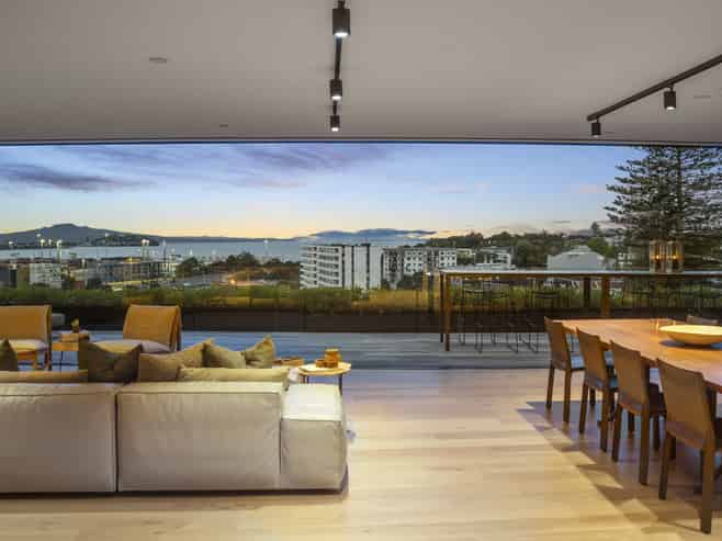 15B/401 Augustus Terrace, Parnell