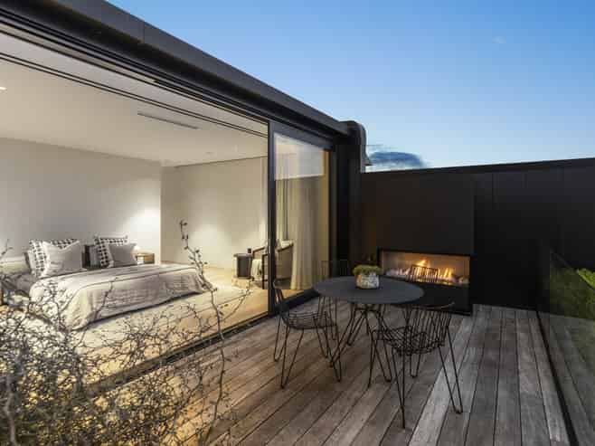 15B/401 Augustus Terrace, Parnell