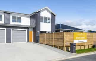 2 Takapo Grove, Kelson