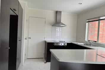 Auckland - Address withheld