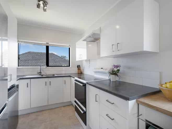 2/35 Grotto Street, Onehunga