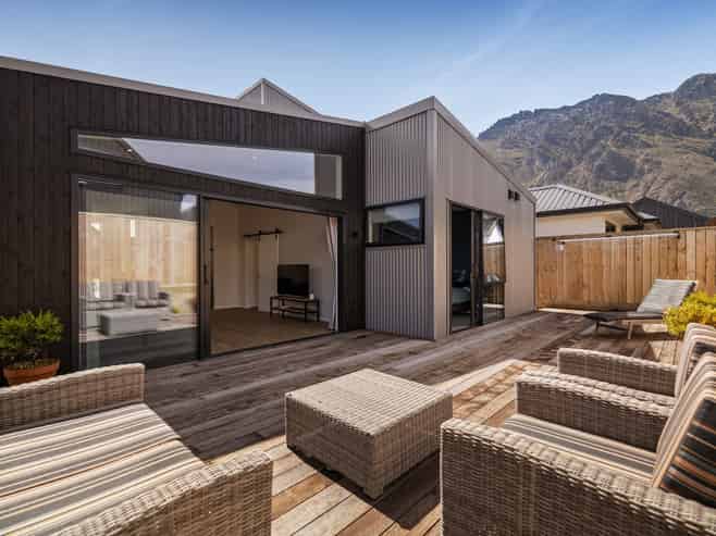 4 Shallow Close, Jacks Point