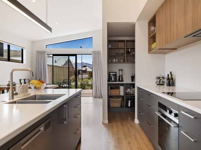 4 Shallow Close, Jacks Point