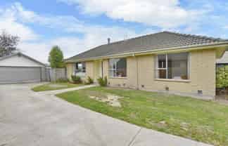 97 Lowry Avenue, Redwood