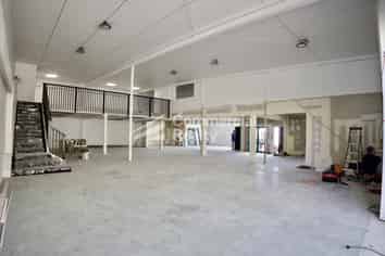 Prime Retail Position In Westgate