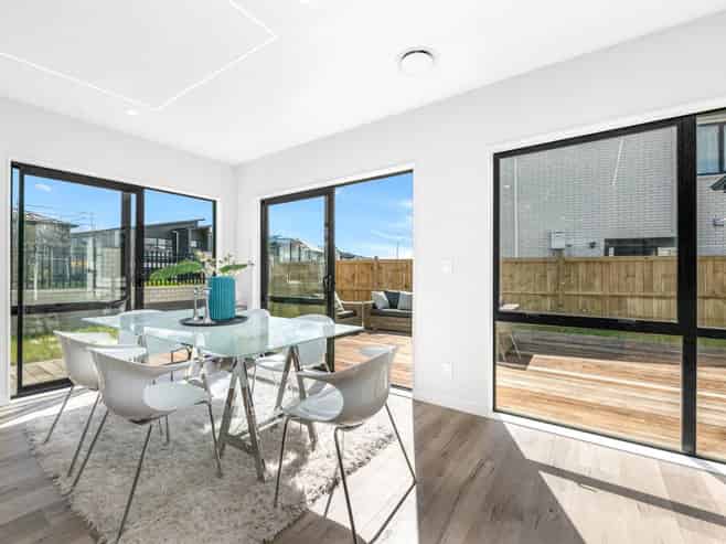 15 Drumaness Road, Flat Bush