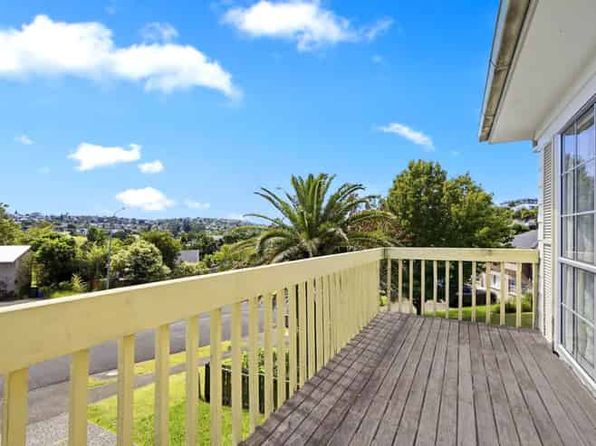 39 Oaktree Avenue, Browns Bay