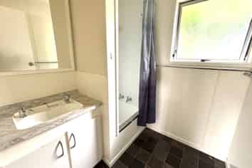 2B Robin Hood Place, Onerahi