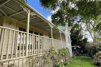 159F Portsmouth Road, Bombay