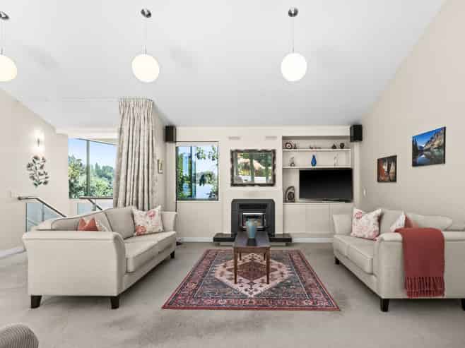 12 Laing Cove, Havelock North