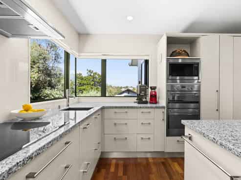 12 Laing Cove, Havelock North