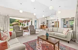 12 Laing Cove, Havelock North