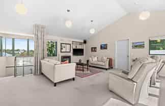 12 Laing Cove, Havelock North