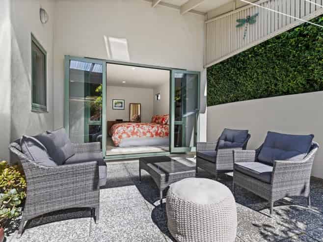 12 Laing Cove, Havelock North