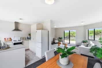 64 Brymer Road, Grandview Heights