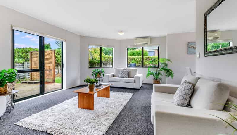 64 Brymer Road, Grandview Heights