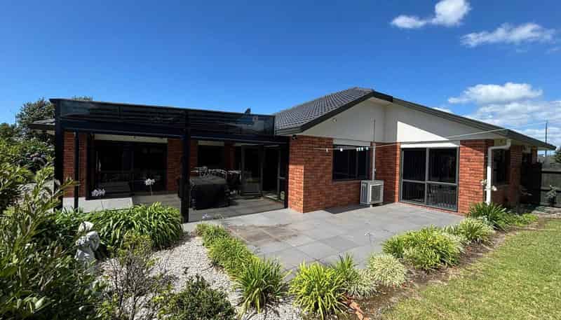 25 Moss Crescent, Takanini