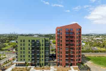 Boutique Retail Space in Vibrant Village Precinct