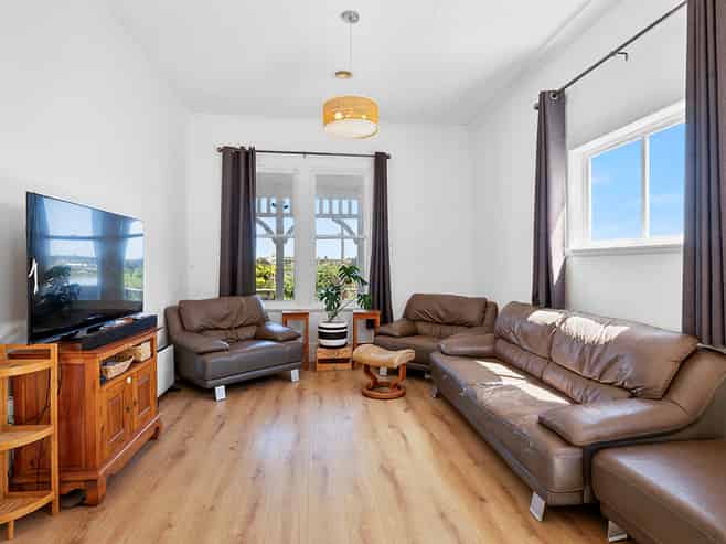 73 Oranga Street, Westown