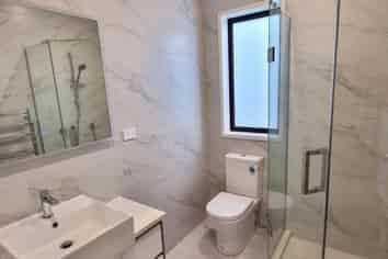 Granny Fla/3  Ascent Street, Flat Bush