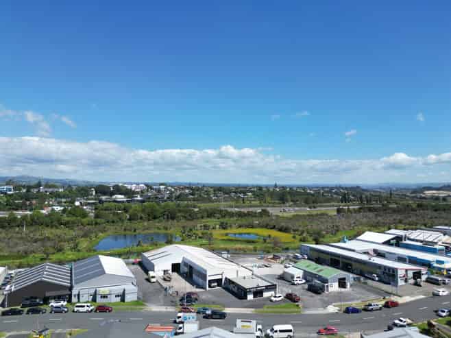 High-Profile Industrial with Dual Warehousing on Birch Ave