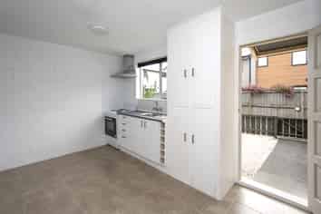 4/19 Hargest Crescent, Sydenham