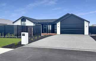 12 Ebenezer Drive, Lincoln