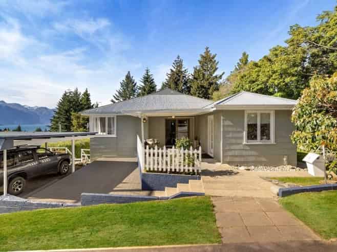 102 Thompson Street, Queenstown