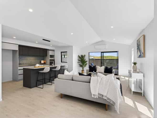 14 Annie Aranui Drive, Poraiti