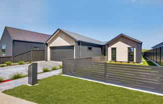 14 Annie Aranui Drive, Poraiti