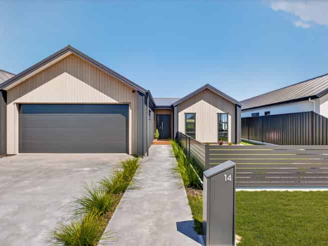 14 Annie Aranui Drive, Poraiti