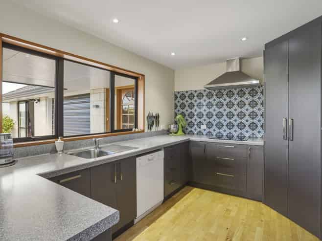 108 Flower Street, Fairfield