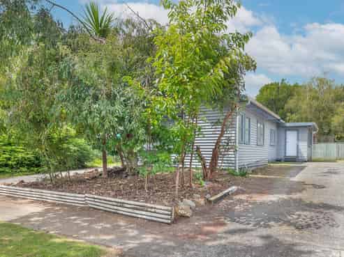 88 Queenwood Road, Levin