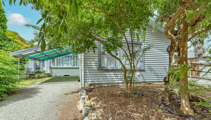 88 Queenwood Road, Levin