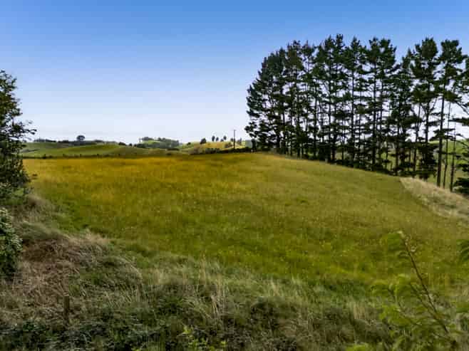 0n Kelly Road, Lepperton