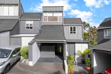 4/112 Coronation Road, Hillcrest