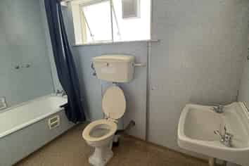 2/114 Valley Road, Whakatane